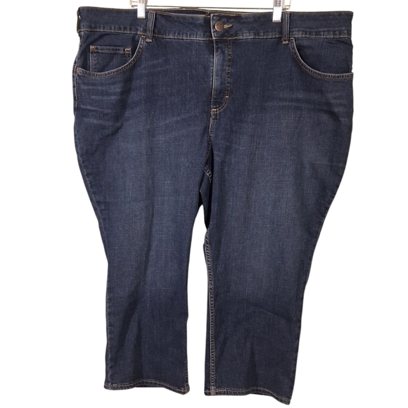 NWOT Lee Regular Fit mid rise capri, Sz 26W - Picture 1 of 4